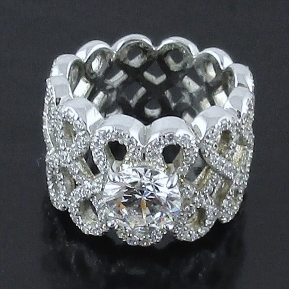 Jean Dousset Looping Design Band Ring